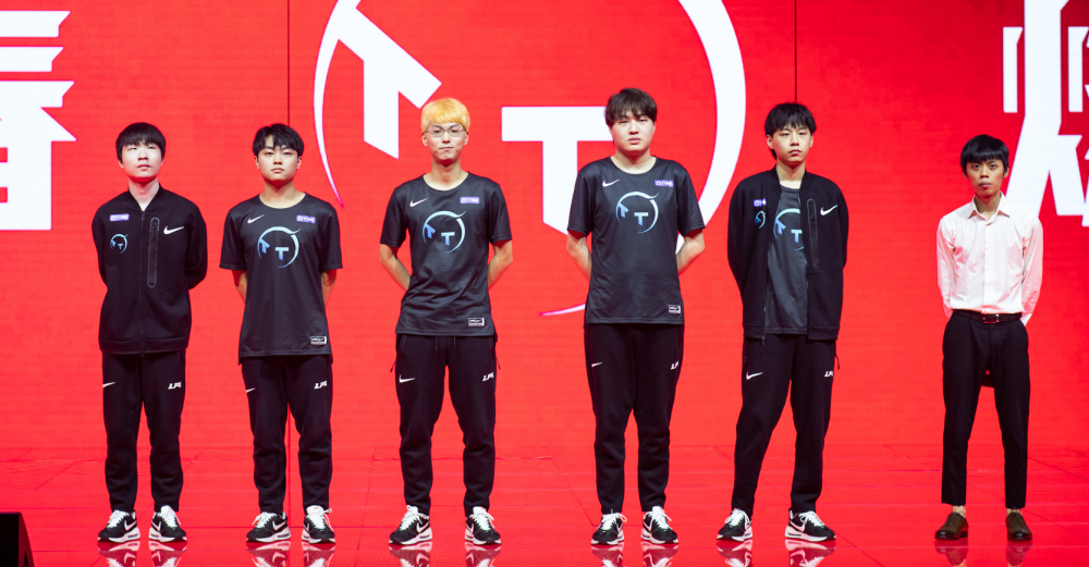 今日LPL：巴黎人季后赛再聚首，最后一件复活甲花落谁家？