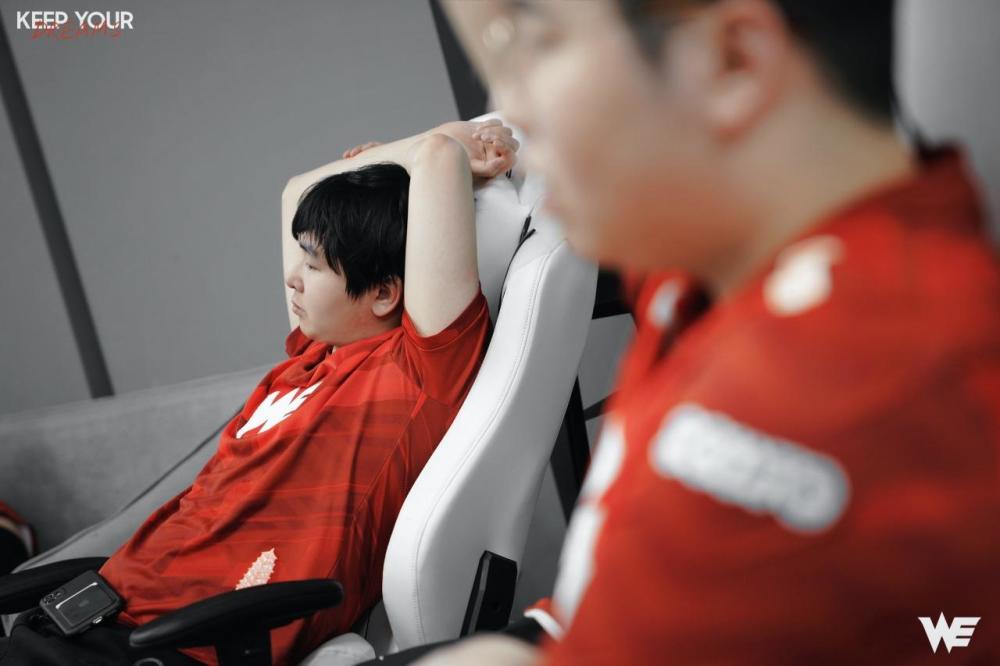 16连败再创新历史！WE成为继V5后，第二支常规赛全败的战队