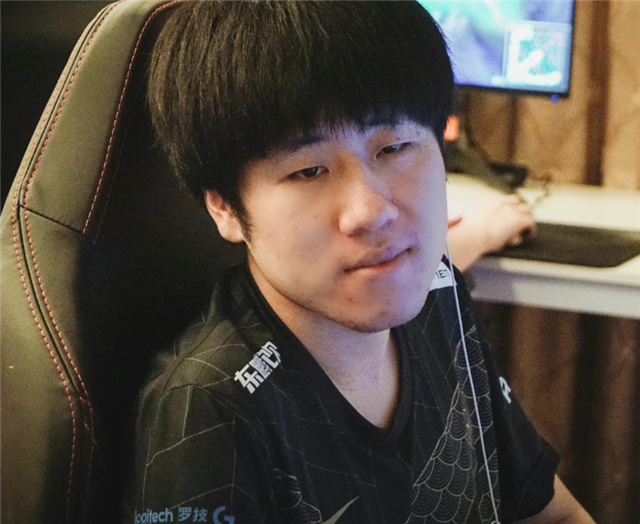 想跟香锅说抱歉却被他删了，LCK路人王以退为进，暗指香锅小心眼