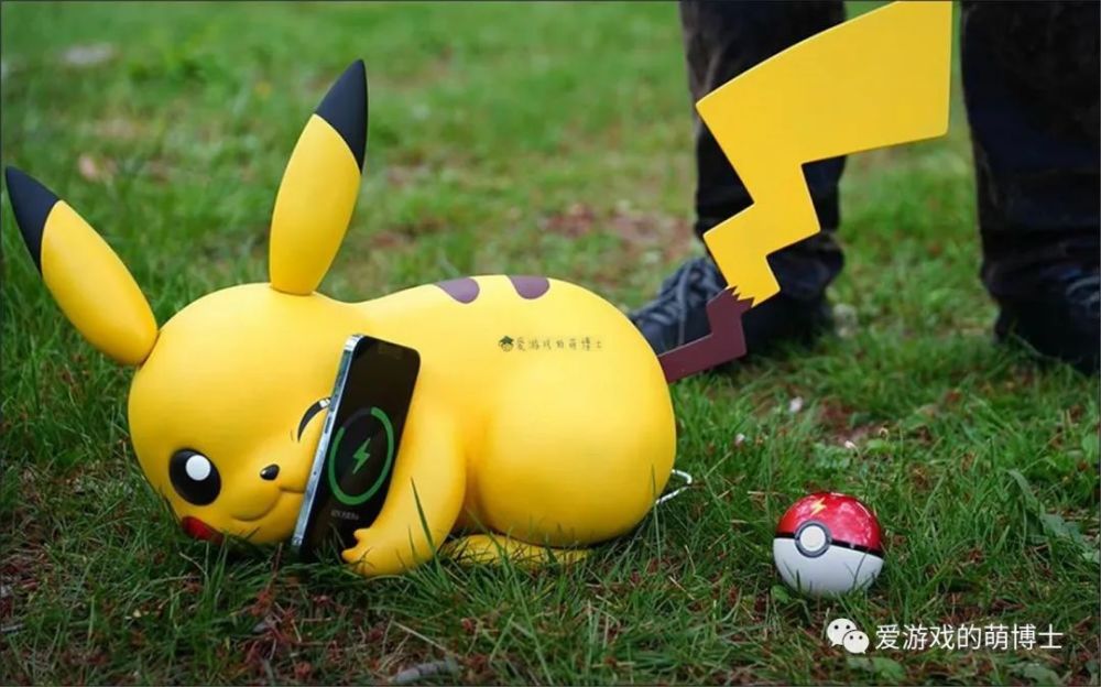 宝可梦玩家打造了一款炫酷的加湿器，水箭龟的炮管可以喷出水雾