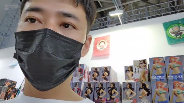 抽盲盒真的会上瘾！钱小佳直播豪掷千元抽奖，粉丝水友看爽了