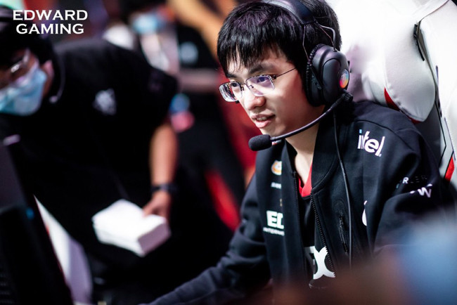 外网热议EDG让二追三RNG：RNG怎么一点长进都没有