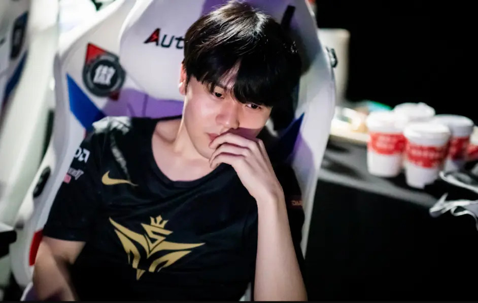 LNG阿乐：去年RNG呼吸哥送我进世界赛，今年也会一样！