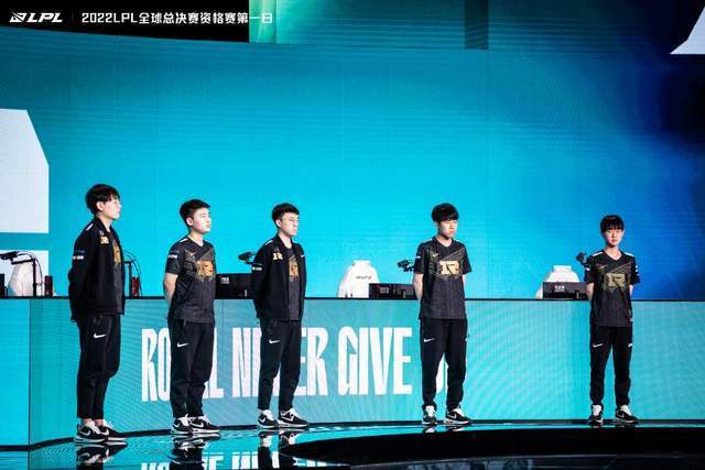 RNG背水一战！阿乐火力全开：去年呼吸哥送我进S赛，今年还会一样