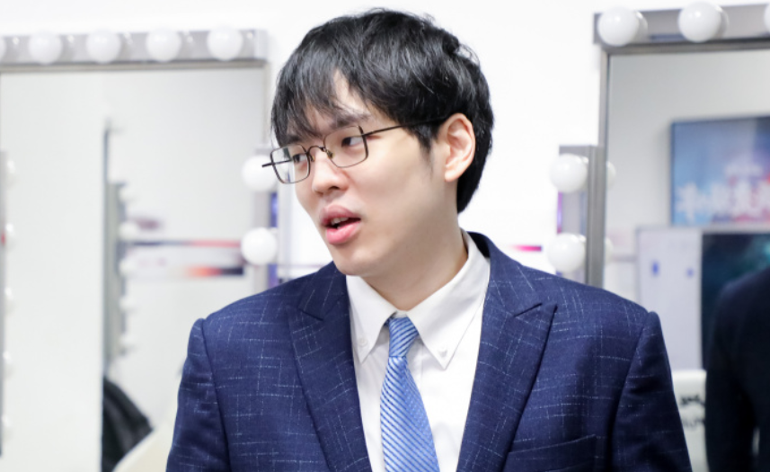 再见叉烧！BLG官宣：监督叉烧正式离队！粉丝拍手叫好：开香槟了