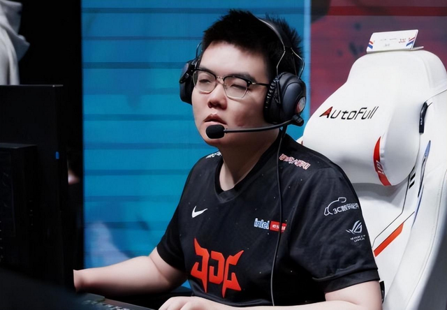 S12前外网票选世界赛TOP20，JDG上单高居第一，369公认最强