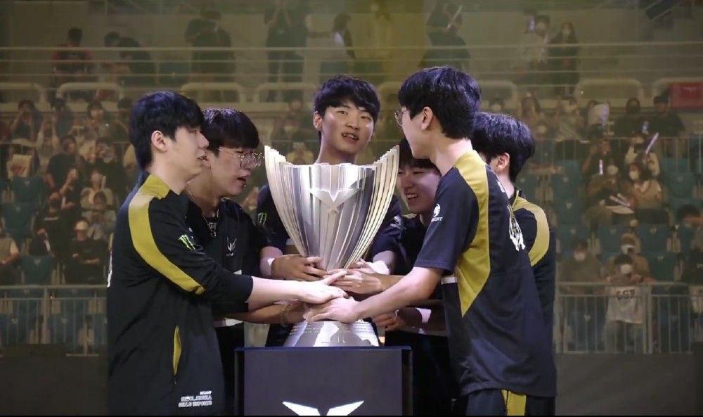 GEN俱乐部CEO坦言，有点害怕LPL队伍！面对RNG，必须得做好准备