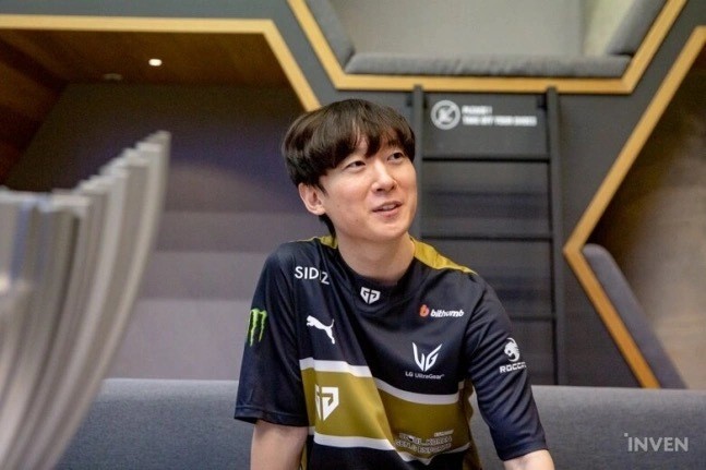 前IG教练Mafa：更害怕上限更高的队伍，警惕TES，目标是冠军