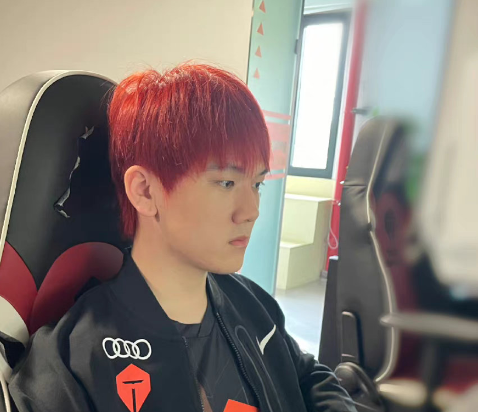 LPL首例选手感染新冠！Sofm回越南结婚出意外，家人传来好消息