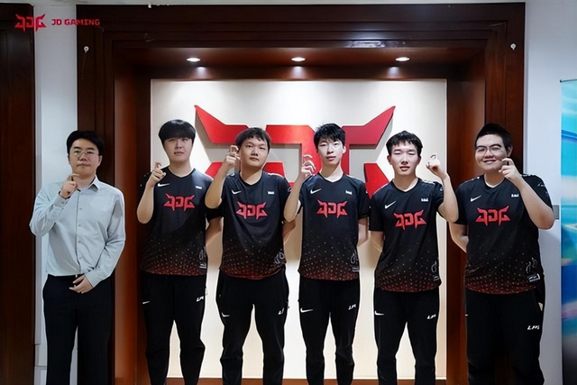 LPL打野梯度排行榜引热议，S赛FMVP屈居第二梯队，JDG打野独一档