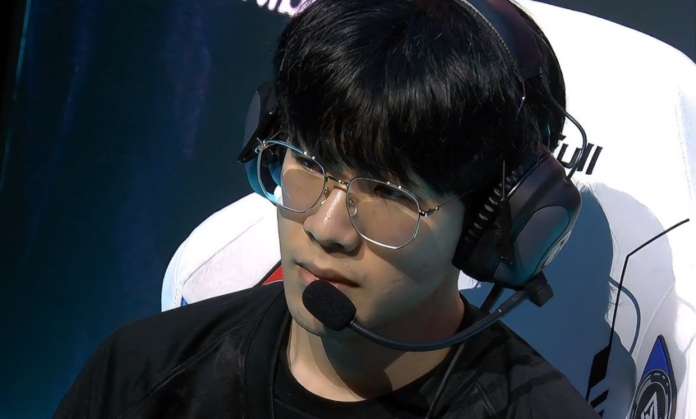 LPL顶流回归！TheShy与Rookie五排，五个韩国人，全都说中文