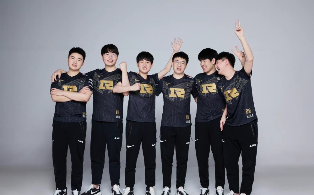 世界赛RNG对阵DRX，北枫表示：上野十分拉跨，能稳定拿首胜