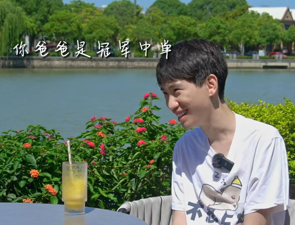 Doinb被女主播背刺后，南波儿发微博回应：从没说过蛋糕草莓！