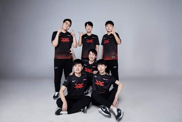 S赛前打野格局变天，TES小天傻眼JDG成赢家全是Kanavi绝活