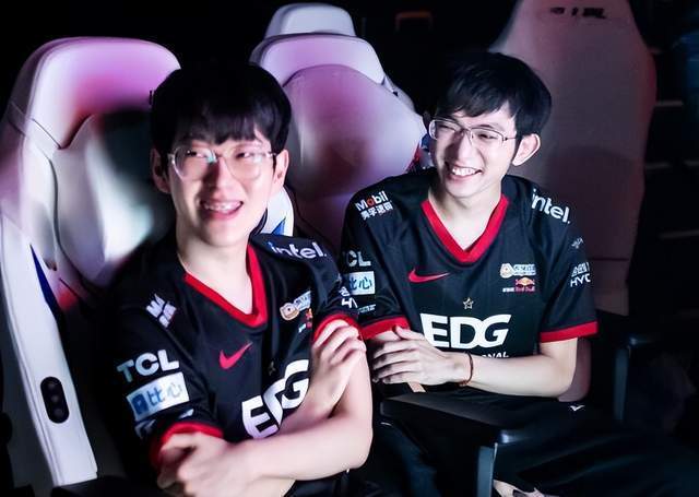 LPL世界赛被区别对待，拳头没有提供电脑，T1却提前开启训练