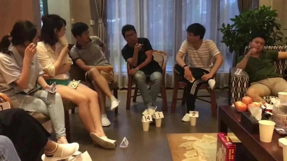 B站桌游棋牌狂欢节发布会拉开帷幕，狼人杀蒸汽朋克主题卡牌亮相