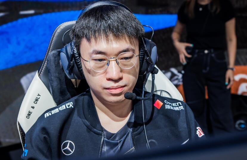 LMS赛区唱衰LPL，吐槽我们赛区实力太差，结果被拳头公开处罚