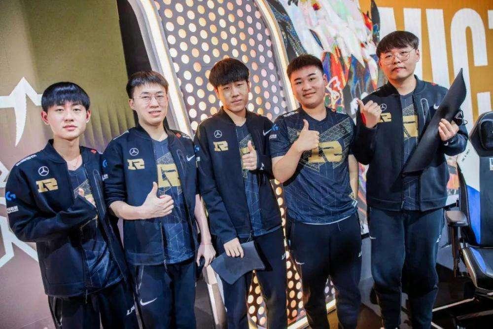 3-1！RNG有惊无险击败DFM晋级小组赛，DFM拿下一小局已创造历史