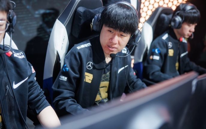 RNG顺利晋级，LPL四队会师小组赛