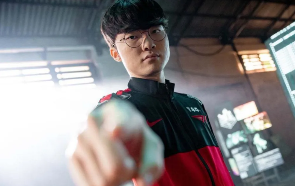 Faker谈世界赛：LCK仍比LPL强！EDG并不是弱队