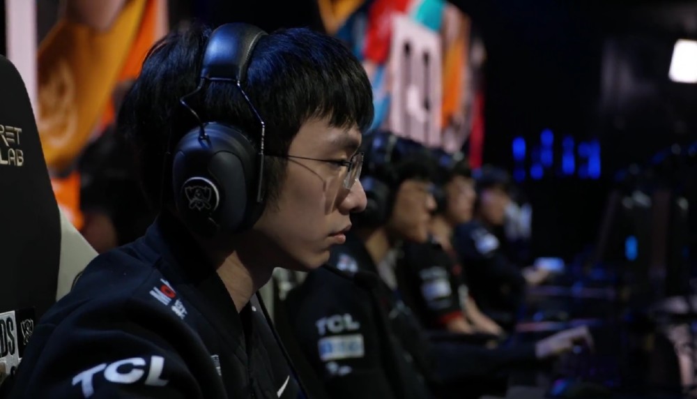 Meiko怒杀双C，EDG赢下关键一战！一级团打乱FNC，拿下两连胜