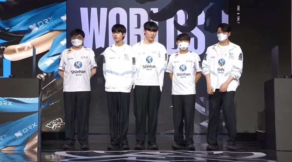 拳打RNG，脚踢TES！DRX成全华班克星