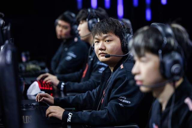 韩网热议JDG击败DK：LCK第三赛区，不得不承认牙膏是顶尖中单