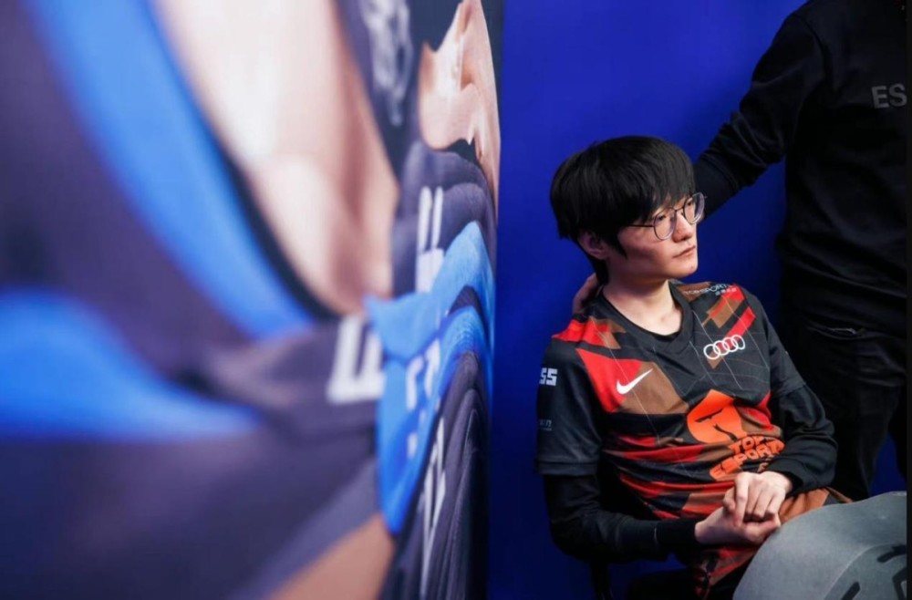 “阿水手抖图火了”！Rookie指出TES不足，原神哥的点评太真实