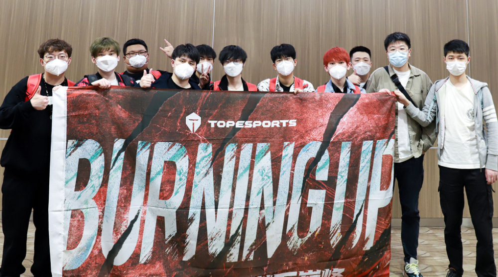 TES没事ban大头？戴先生发来嘲笑：这个英雄我们一把都没用过！