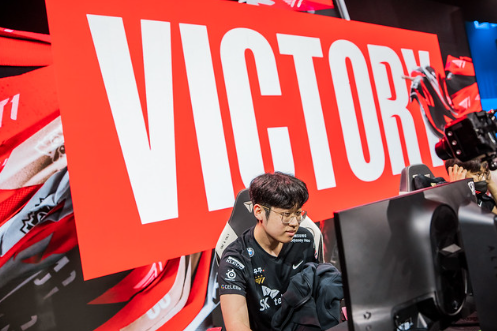 Zeus：虽然LPL很强，但是更希望决赛是LCK内战