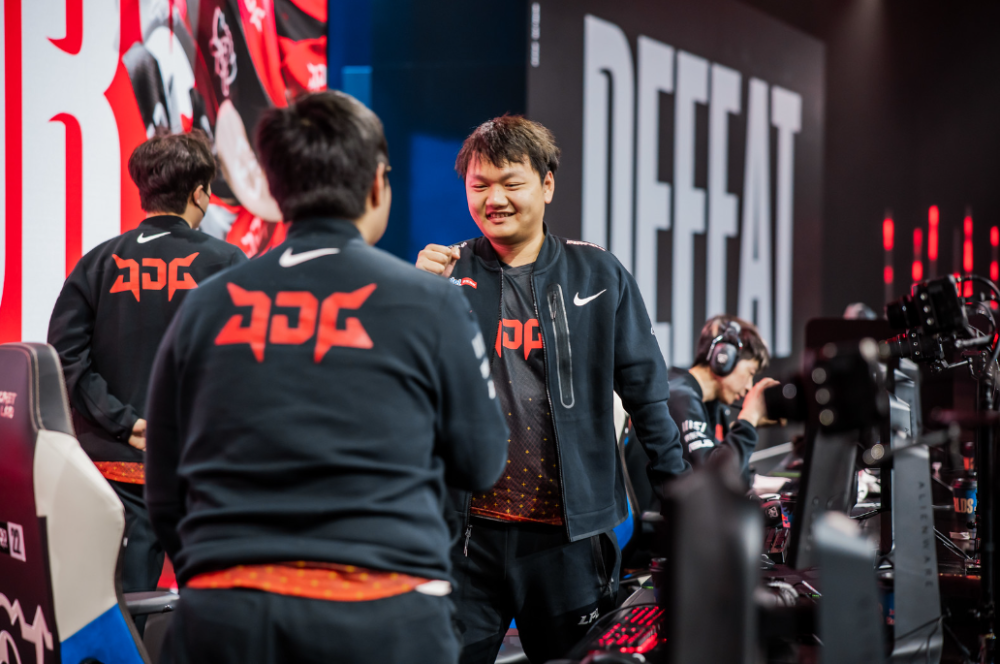 Reddit热议JDG战胜DK：369一己之力让剑魔惨遭削弱