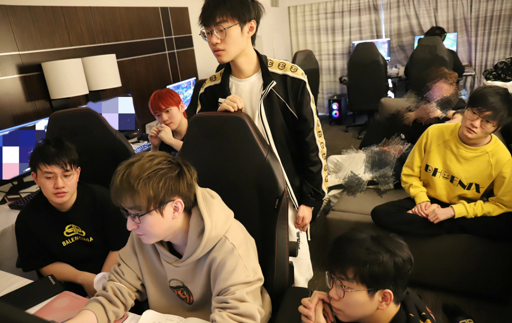 又是翻译的锅？阿水微博回应采访争议：赌上职业生涯，没有甩锅！