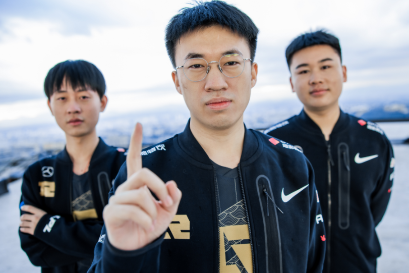 别喷RNG了！领队曝光近况，呼吸哥和小虎很痛苦，却遭韩网嘲讽