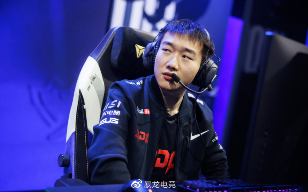 暴龙电竞S12专访丨JDG.Missing：这个世界挺大的
