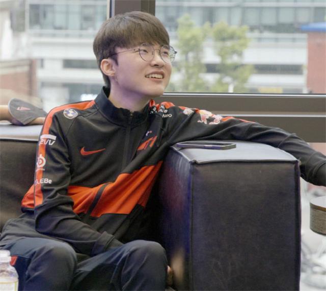 难怪RNG自比T1：达成了跟faker一样的纪录，成为s赛第四支百战队