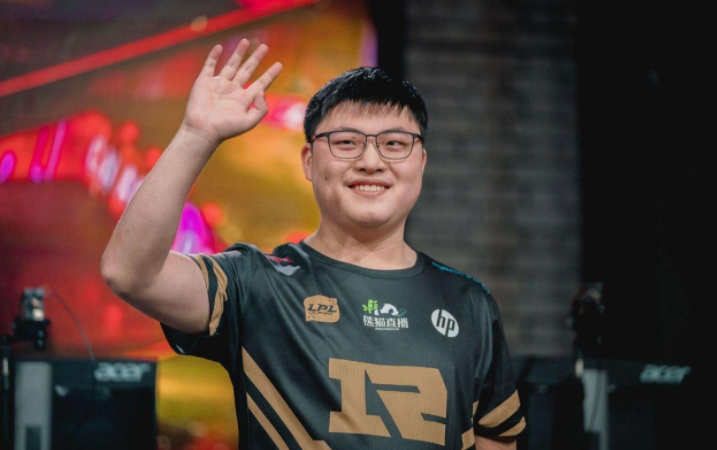 LOL：Uzi现身说法谈TES被淘汰，DK投桃报李帮RNG，干掉T1