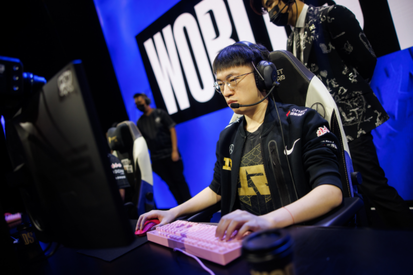 “EDG强势，JDG崩了”！LPL解说爆料训练赛新瓜，RNG传出好消息