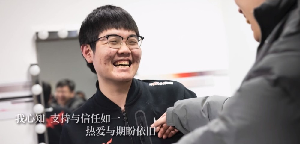 369最高输出图火了！三场伤害第一，比肩TheShy，英雄池无懈可击