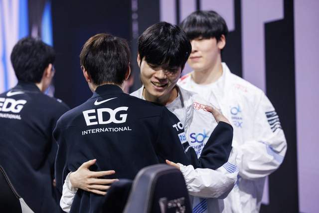 LCK世界赛的宰治还在继续？韩网热议S12差点包揽四强！