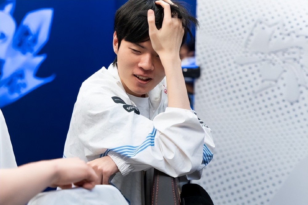 最好的生日礼物？Deft生日当天战胜EDG，打破八强魔咒泪洒现场！