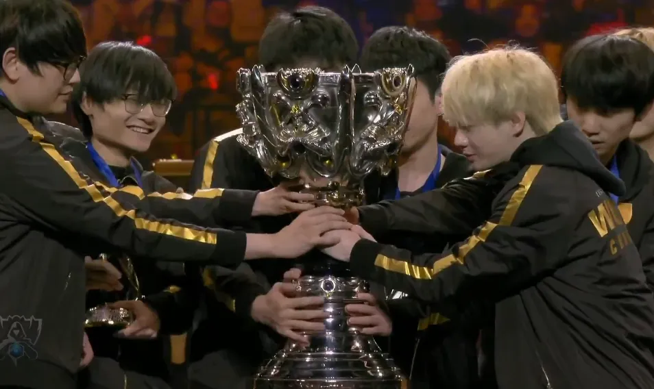 小天舆论崩塌后网友开始心疼宁王？次次维护小天，却换来“鞋皇”