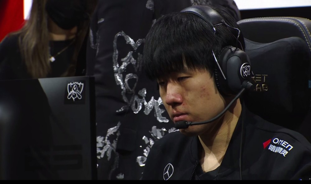 “RNG耻辱数据公开，粉丝怒了”，小明的泰坦，21分钟打出0伤害