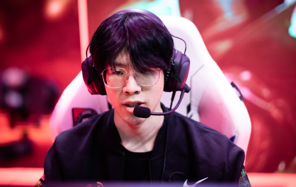 前V5教练爆料：TS是LPL上单收入最高的！中单doinb，下路JKL