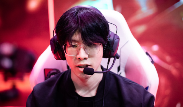 电竞圈大佬爆料LPL薪资：上单Theshy最高，阿水收入高于Viper