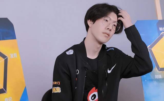 LPL赛区公布战队收视率，RNG第一名被撼动，和第二名只差23