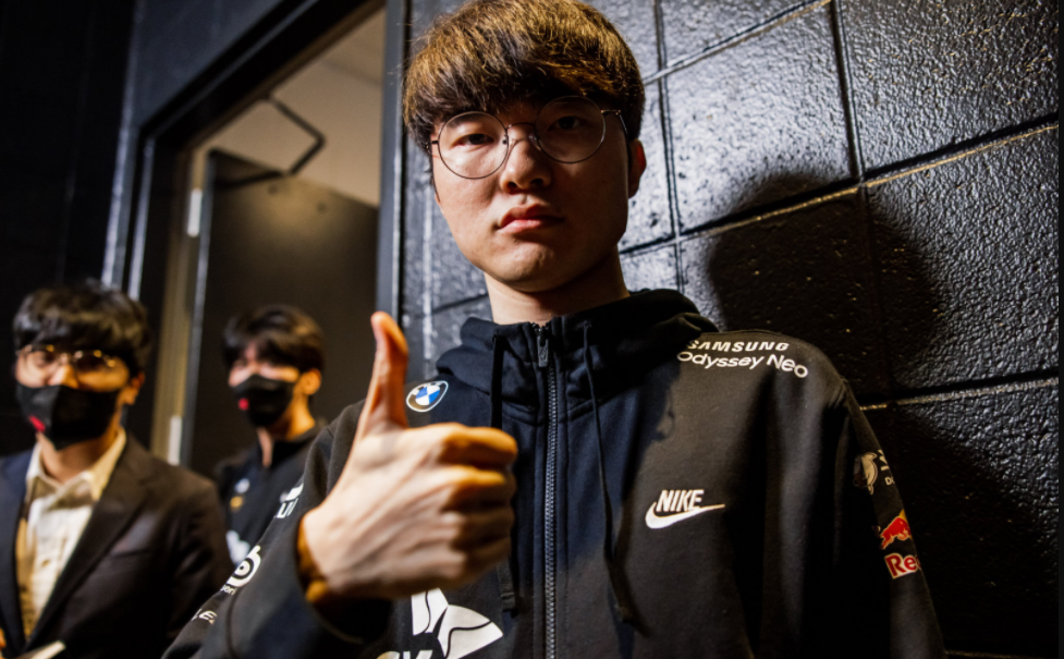 RNG小虎未续约，WBG买红米，LPL迎来洗牌，UZI：WEI要起飞