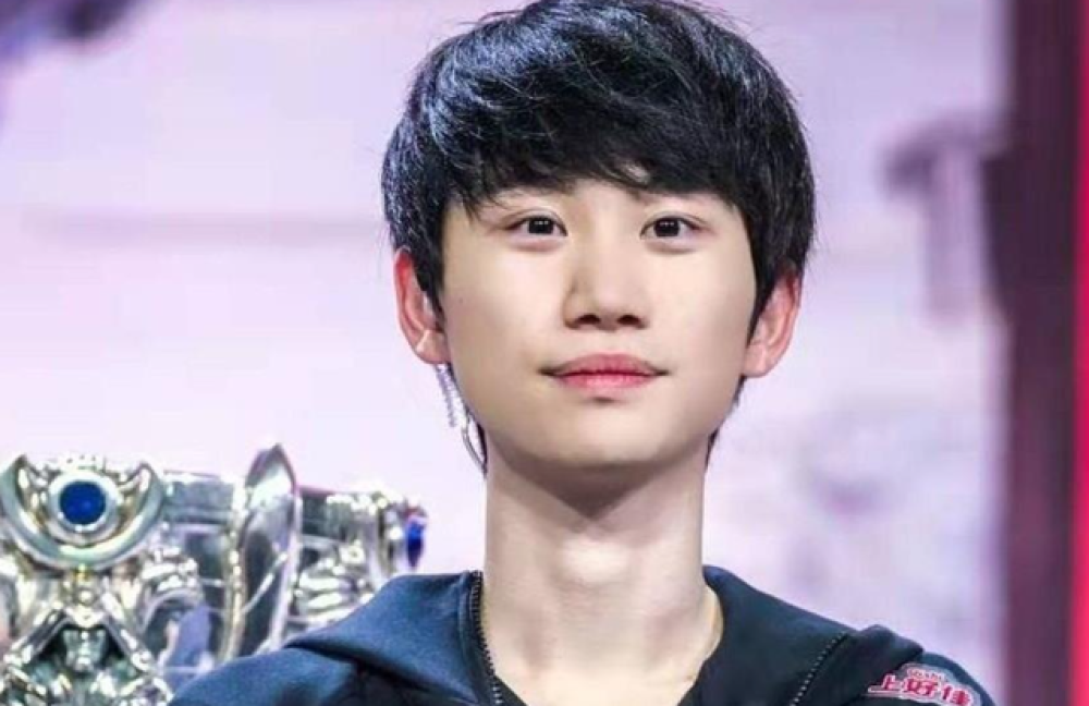 LPL为什么不能像LCK开发新英雄？Doinb坦言：会被喷很惨