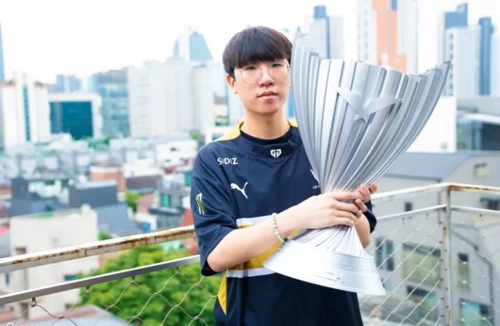 老将Ruler六年后离开GEN，尺帝的下一站是LPL还是LCK？