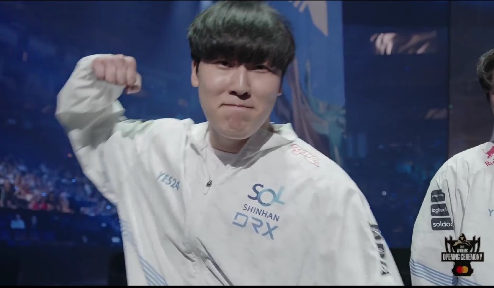 LPL转会期重磅消息！韩网给出爆料：Zeka拿下世界冠军后，想要来中国