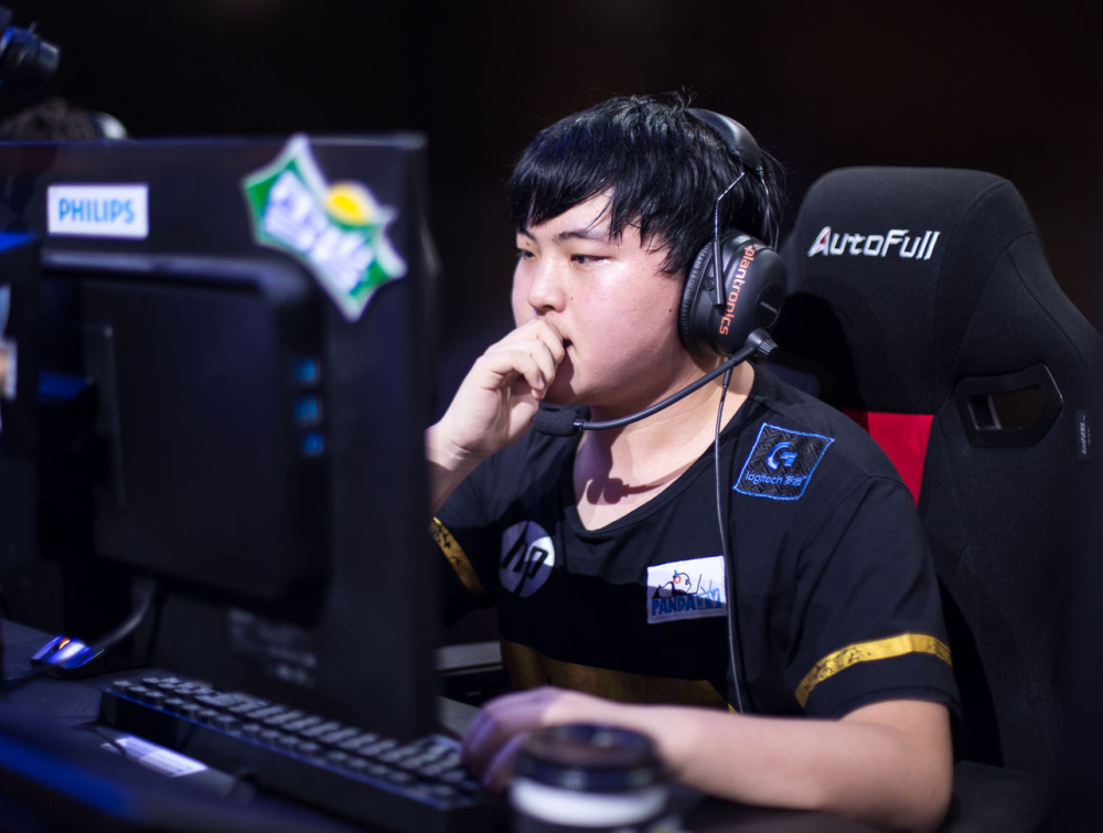 LOL：Doinb自曝LPL选手英雄池问题，观众原因，焕峰离队开始试训